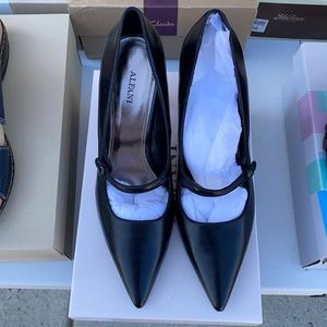 Leather Mary Jane Heels NWOT